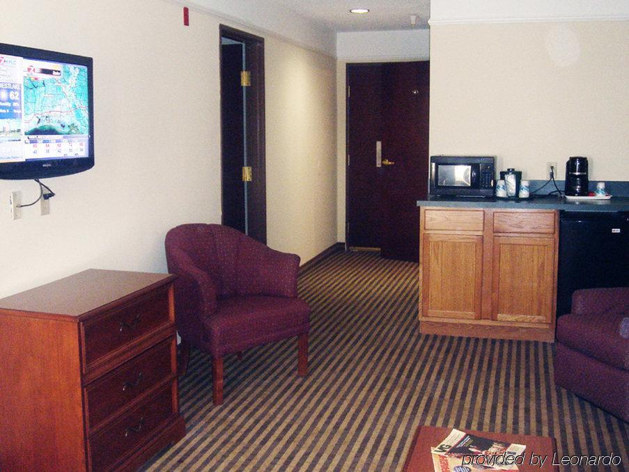 Best Western Bayou Inn And Suites Lake Charles Room photo